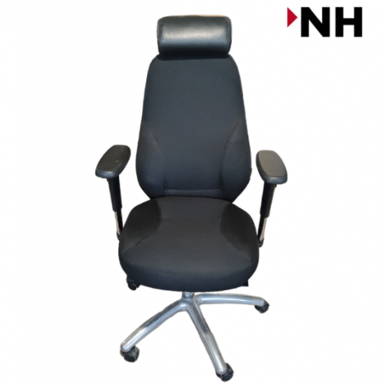 Καρέκλα Γραφείου Orion χρώματος Μαύρη με μπράτσα και προσκέφαλο