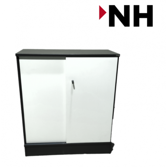 Αποθήκευση Kinnarps 2XA4 με δυο Συρόμενες Πόρτες χρώματος Λευκό / μαύρο 40X120X120